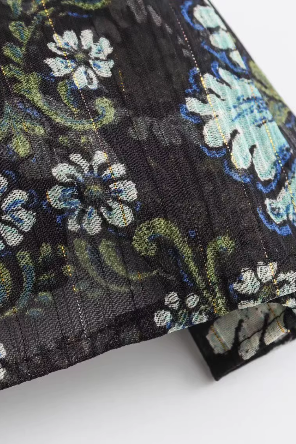 4_9b5cb8f5-8a38-47ac-a81f-98213f2a22d1